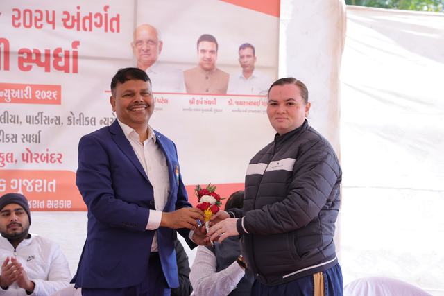 ફૂલથી મહેમાનનું સ્વાગત