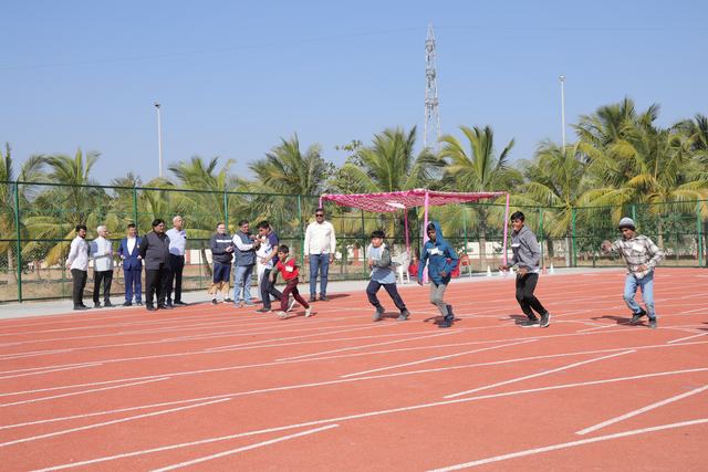 ટ્રેક પર સમૂહ દોડ
